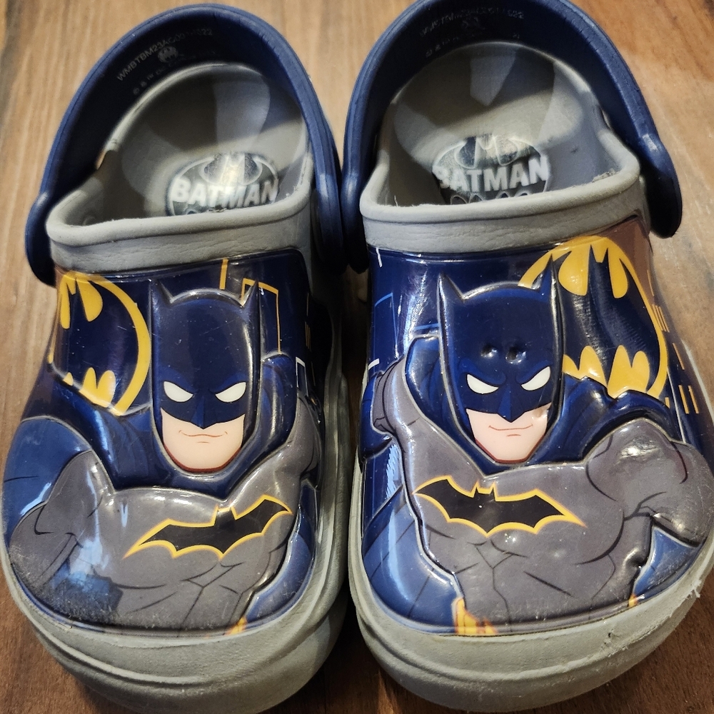 DC Comics Toddler Sz 7/8 Batman Slip On Sandals with Sling-Back Strap, Worn 2-3x